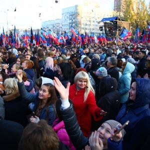 A Kremlin Offer of Expedited Citizenship Challenges Ukraine